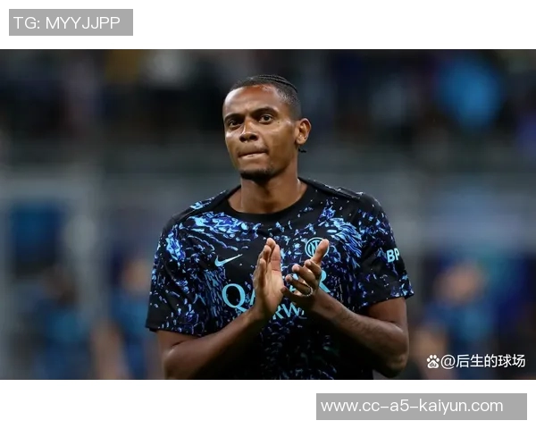 阿坎吉在国米展现实力瑞士主帅称其具备效力顶级球队的能力与自信 阿坎吉在国米展现实力瑞士主帅称其具备效力顶级球队的能力与自信